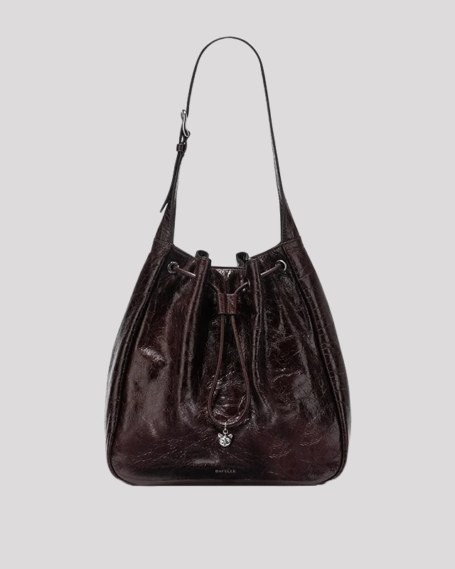 Elegant women's bucket bag by Bafelli made of genuine brown leather in vintage look with adjustable shoulder strap